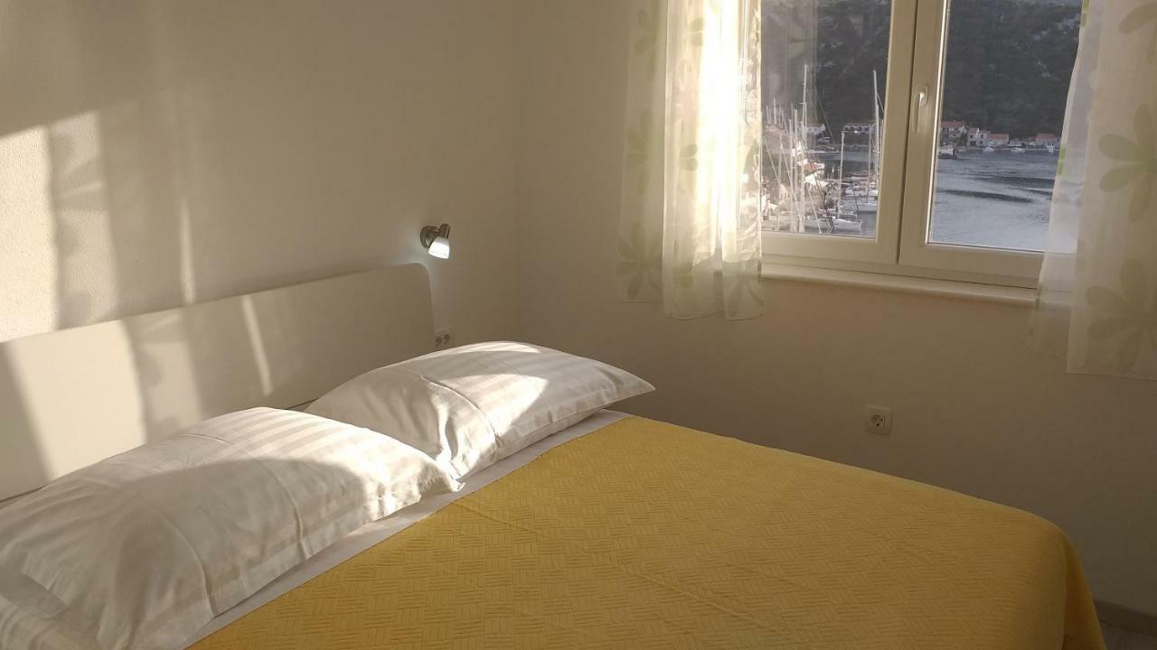 Lastovo Apartment Zaklopatica מראה חיצוני תמונה