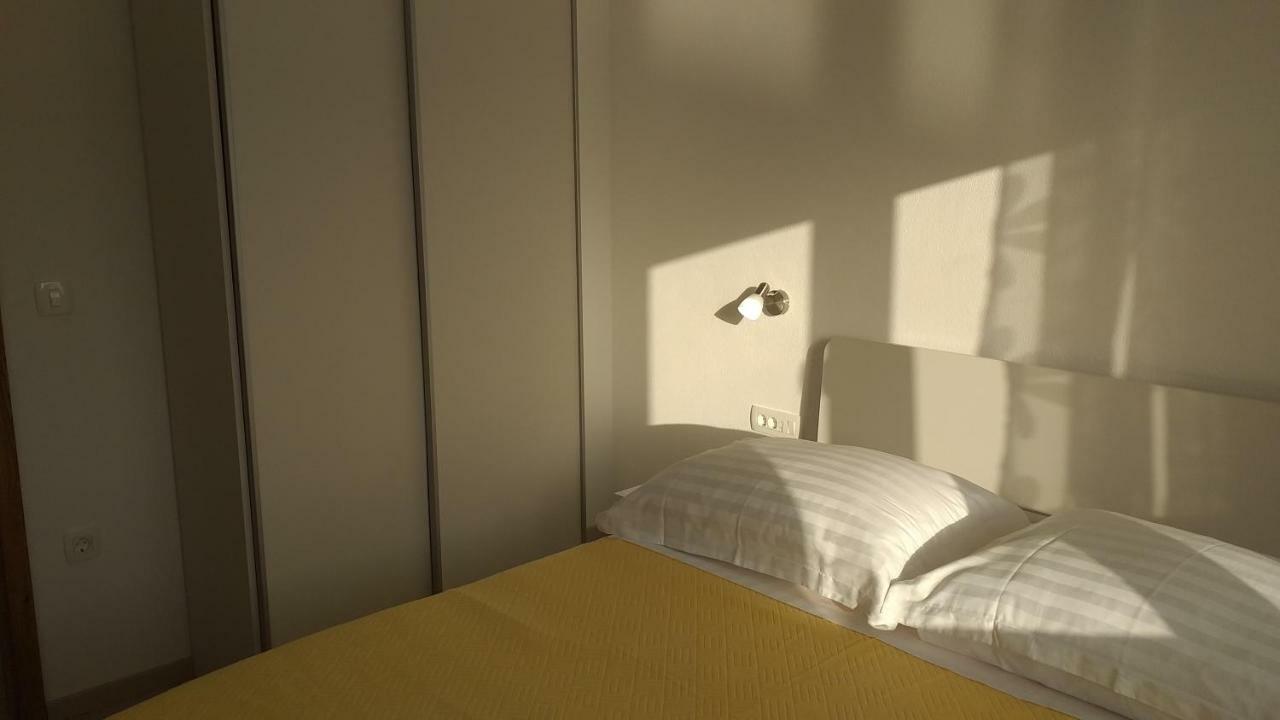 Lastovo Apartment Zaklopatica מראה חיצוני תמונה