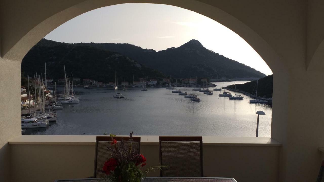Lastovo Apartment Zaklopatica מראה חיצוני תמונה